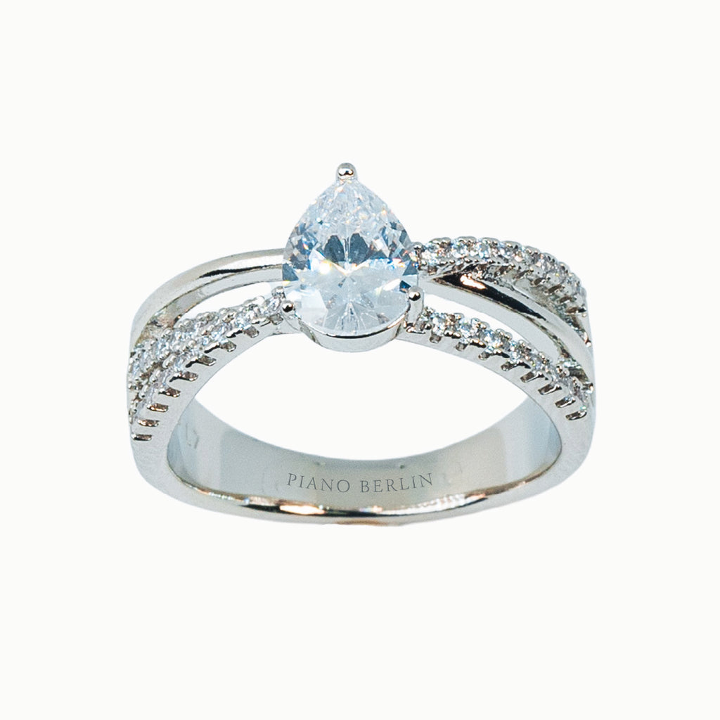 Piano Berlin - Diamond Tear ring