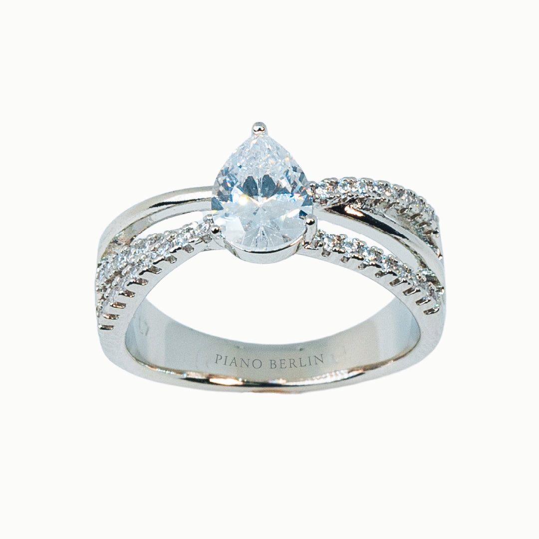 Piano Berlin - Diamond Tear ring